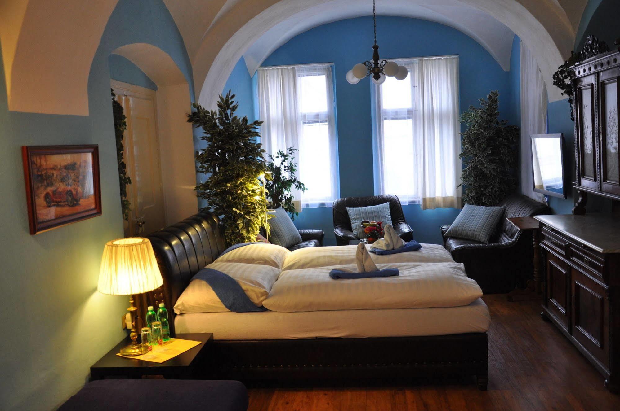 Centrum Tiffany Pension Domazlice Exterior photo